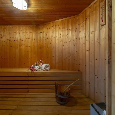 Your Beautiful Holiday Minutes From The Beach, 1492 Βίλα
